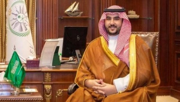 الأمير خالد بن سلمان يؤكد استمرار التحالف بدعم مجلس القيادة الرئاسي في اليمن